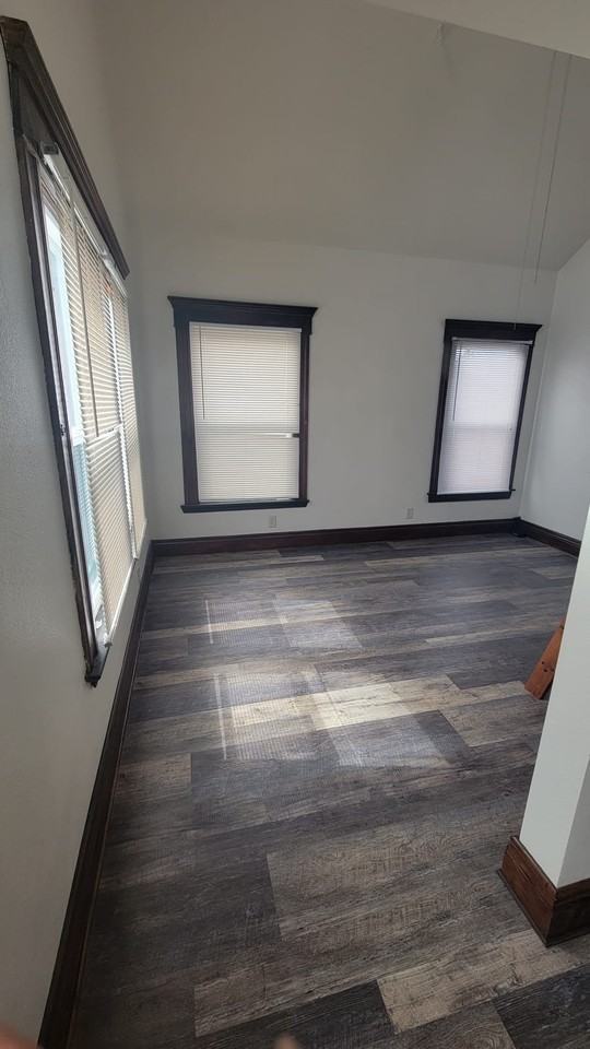 507 Rose Ave - Photo 5 of 7