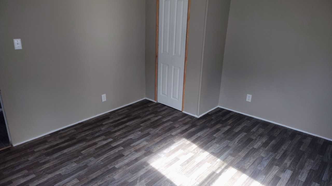 1109 Alco Cir - Photo 3 of 4