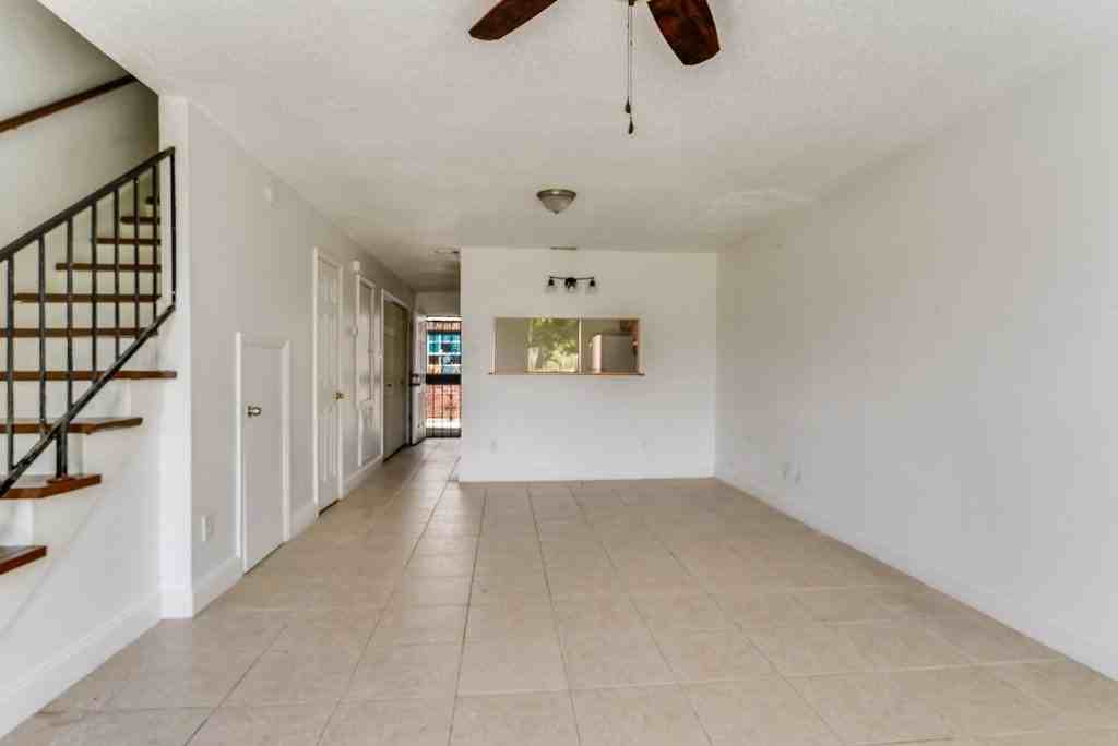 10821 Roger Dr #A - Photo 5 of 11