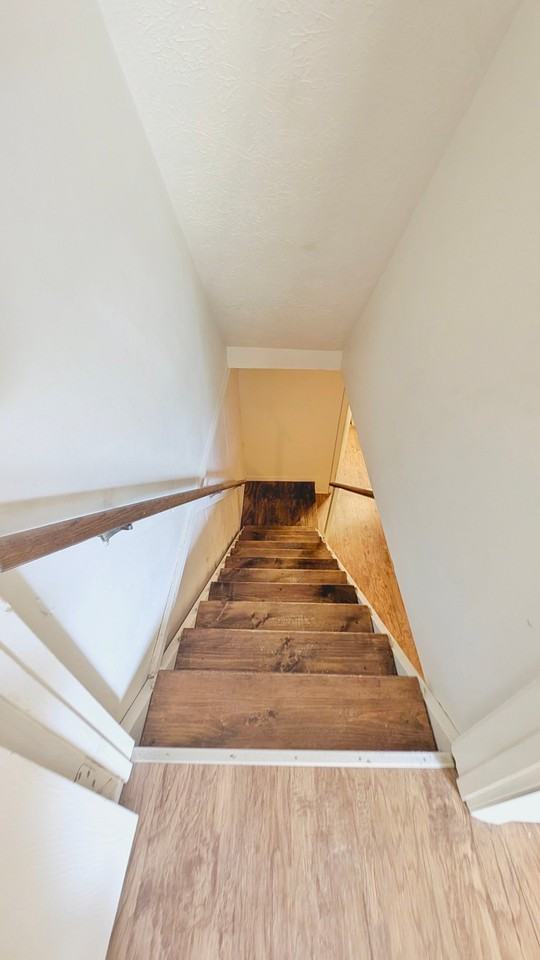 503 E Graham Pl - Photo 7 of 17