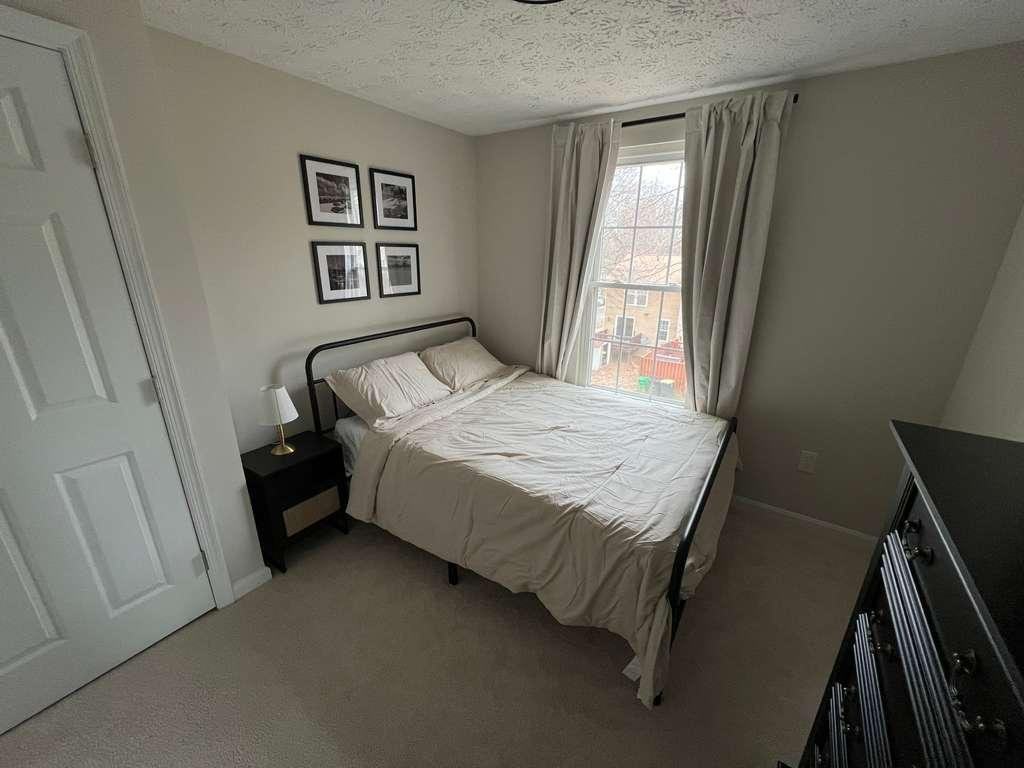 442 Shady Glen Dr - Photo 3 of 15