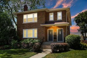 featured image of 1402 N Jackson St #2