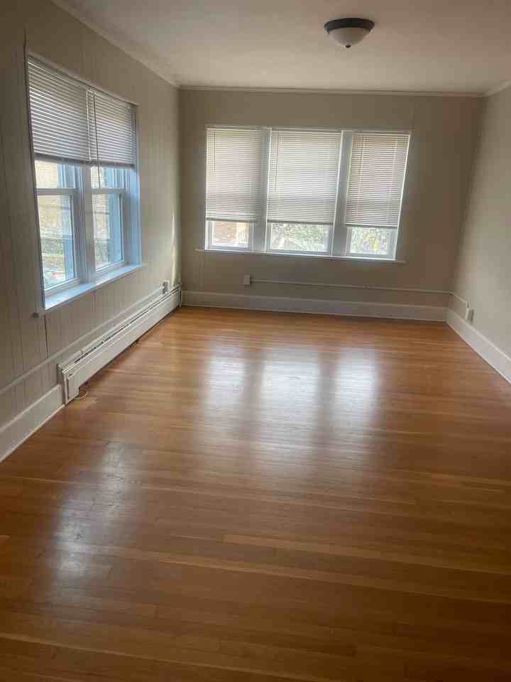 3920 Wilmington Ave #2W - Photo 3 of 7