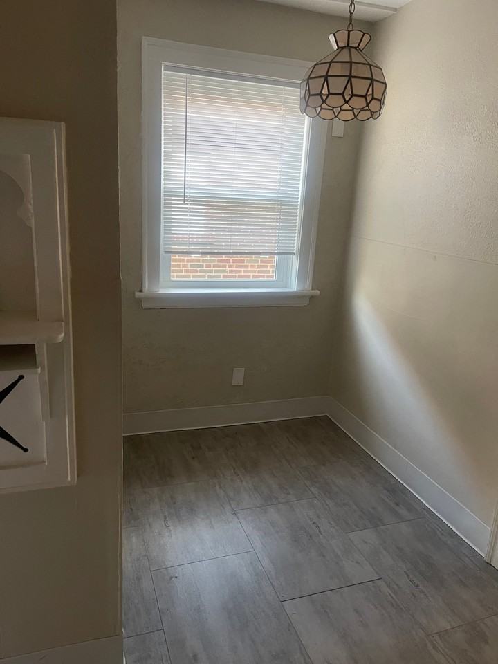 3920 Wilmington Ave #2W - Photo 5 of 7