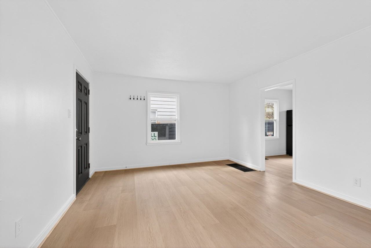 849 Lyman Ave - Photo 3 of 31