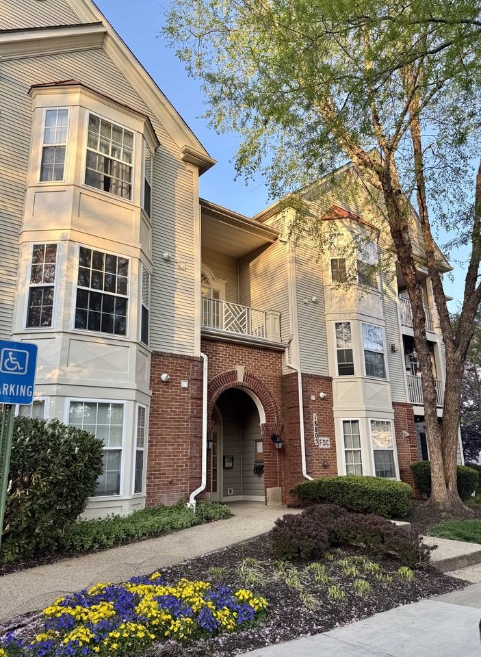 18805 Sparkling Water Dr #203 - Photo 7 of 8