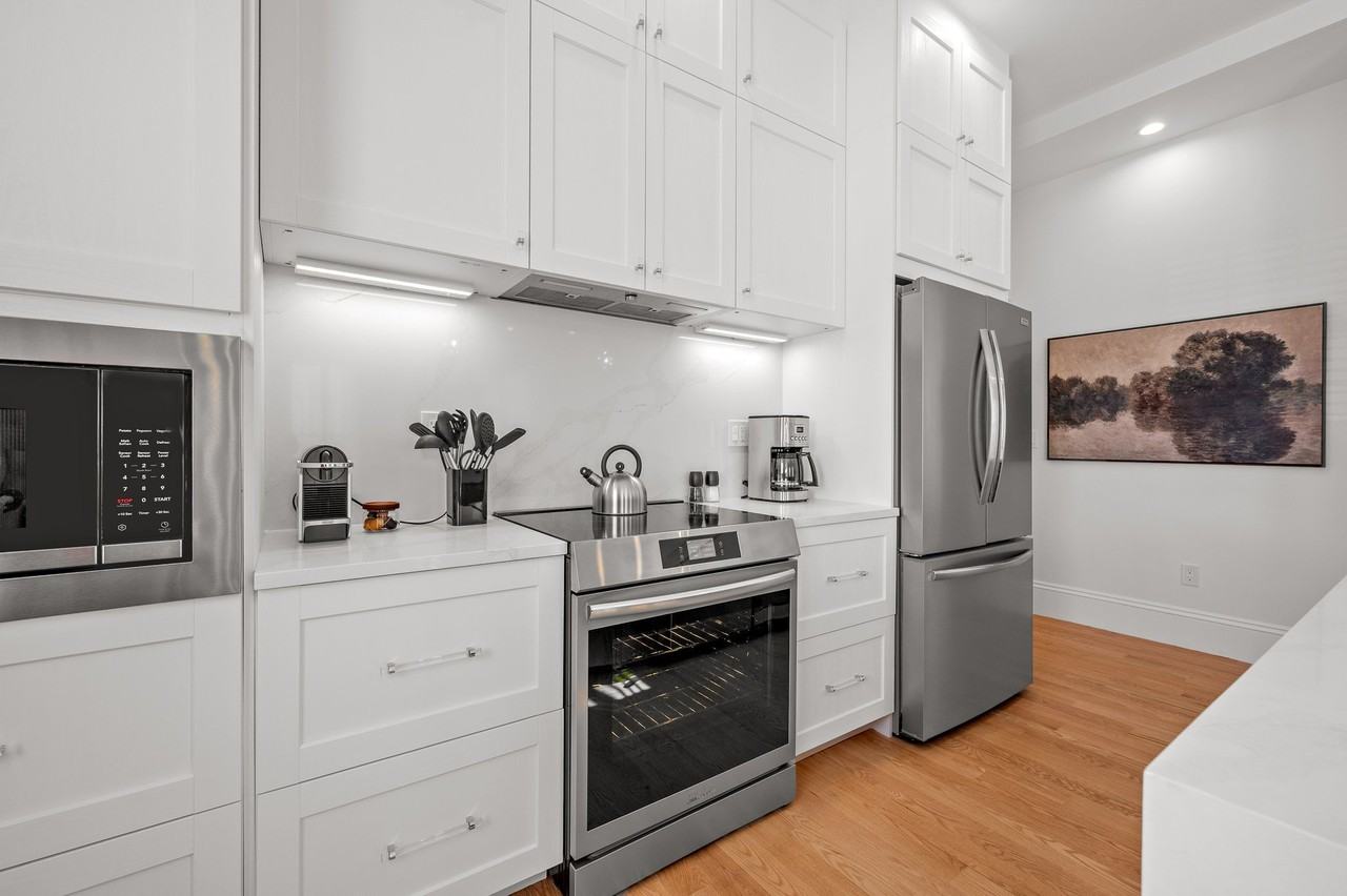 30 E Main St #2 - Photo 3 of 13