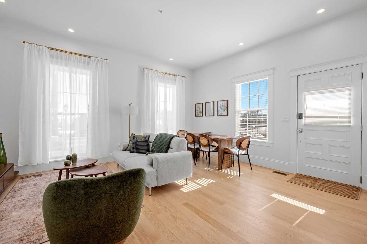 30 E Main St #2 - Photo 5 of 13