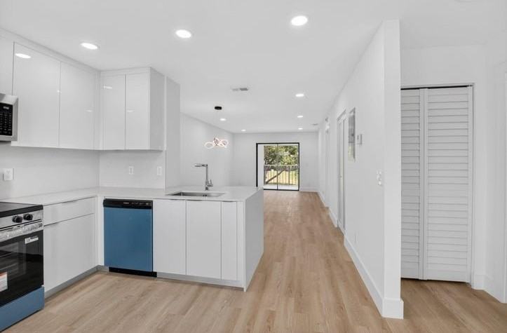 300 W Hidden Valley Blvd - Photo 6 of 10