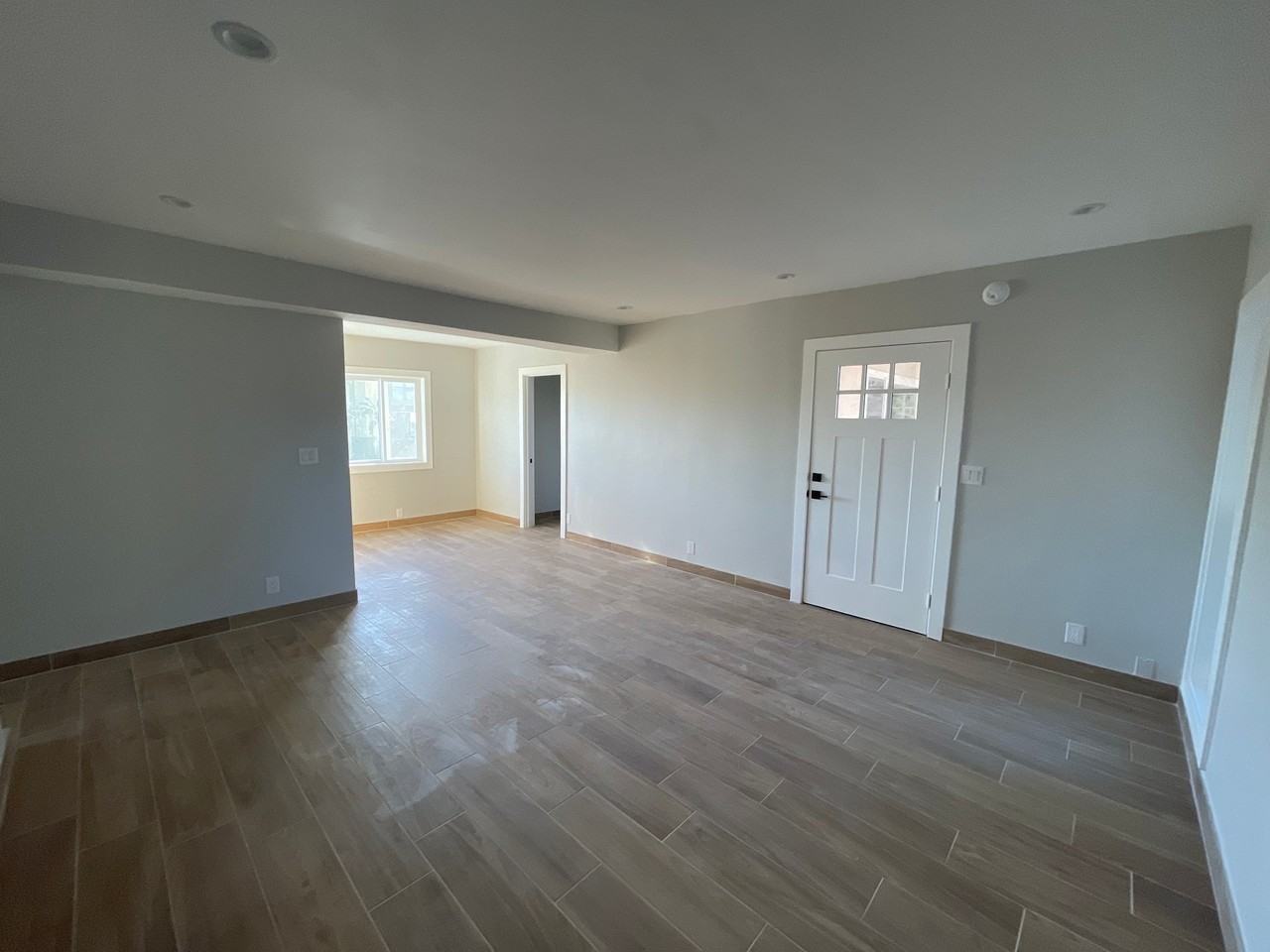 13425 Vanowen St #10 - Photo 2 of 10