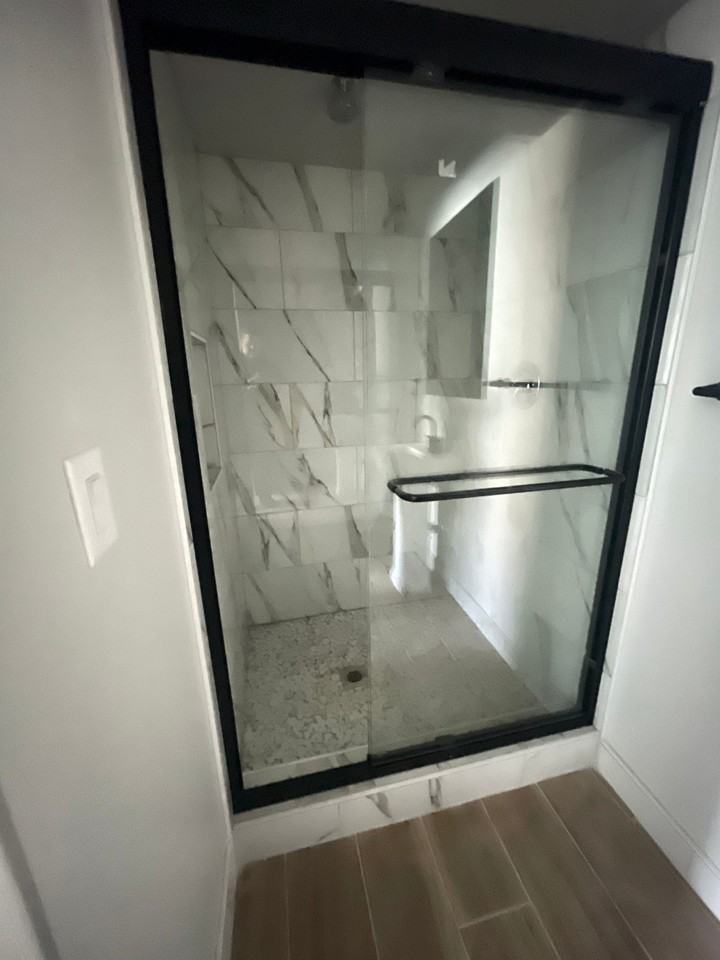 13425 Vanowen St #10 - Photo 3 of 10