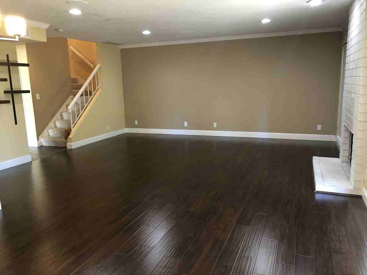 5125 Willowview Ct - Photo 4 of 10