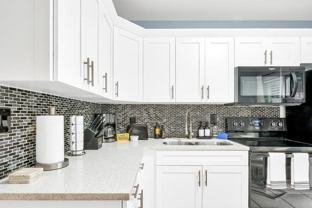 3331 Lake Ave - Photo 1 of 1