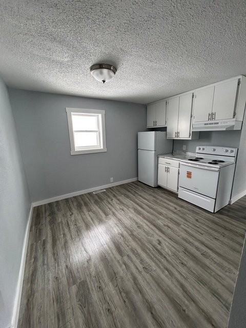 410 W Lyon Ave #410 - Photo 2 of 11