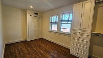 featured image of 2610 Woodlawn Dr