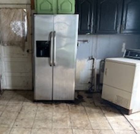 116 N Poplar St - Photo 2 of 4