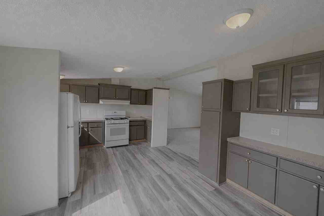 247 Laurel Leah - Photo 2 of 9