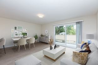 472 Jean - Photo 1 of 1