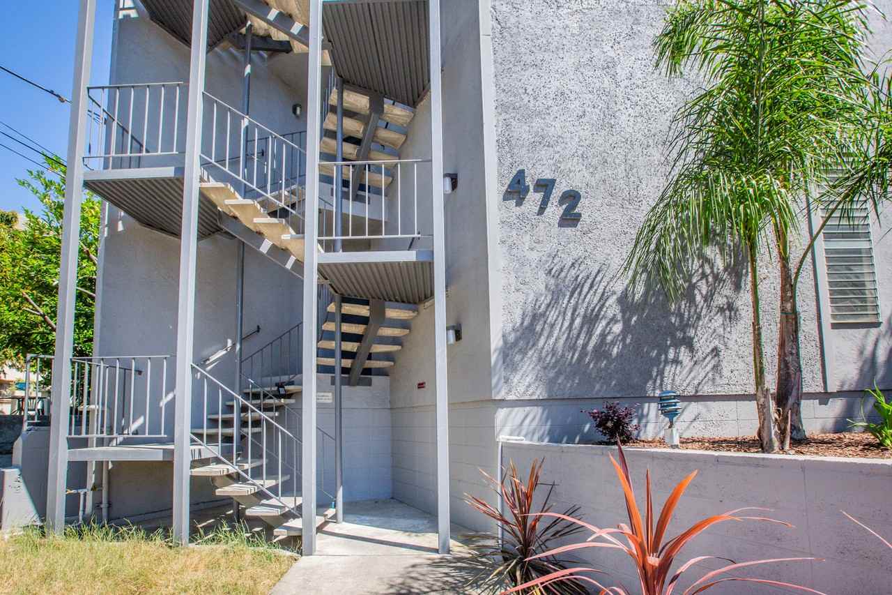 472 Jean - Photo 2 of 31