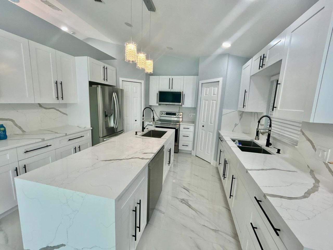 3933 Sw Kakopo St - Photo 4 of 10