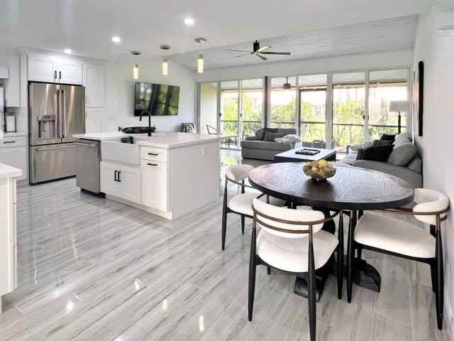 218 Old Meadow Way - Photo 7 of 11