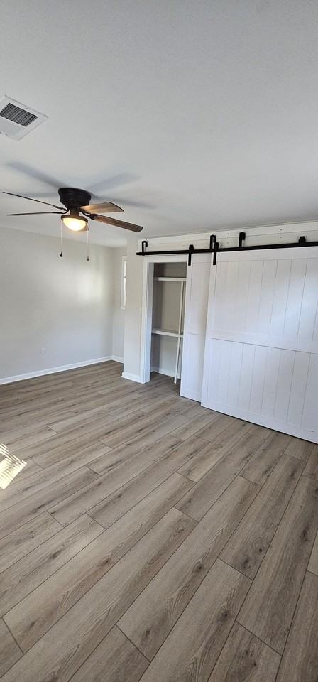 3820 Montgomery Ave - Photo 7 of 9