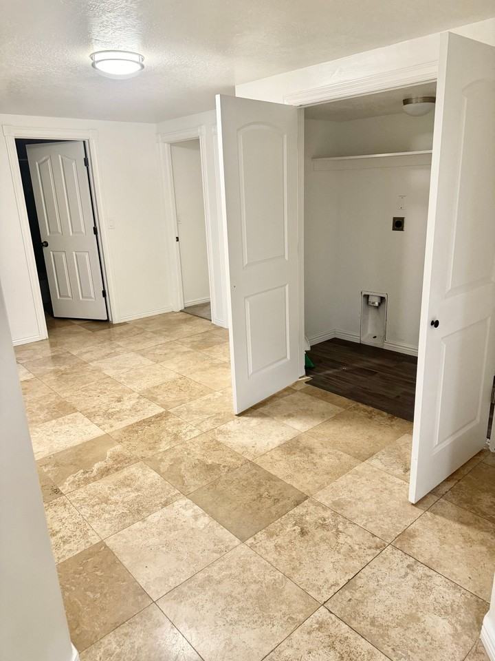 10369 S.W. - Photo 3 of 3