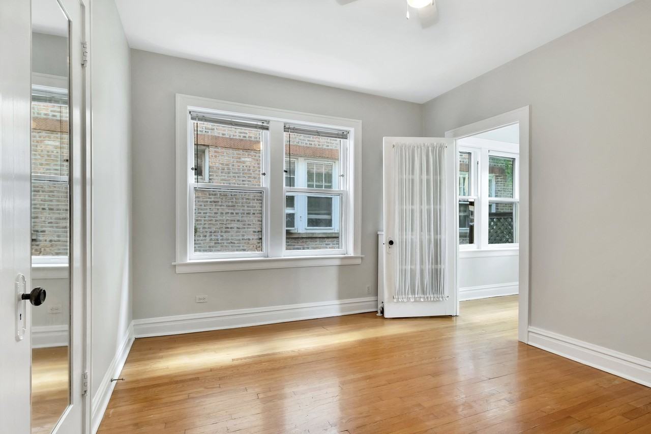 5658 N Campbell Ave #1 - Photo 6 of 17