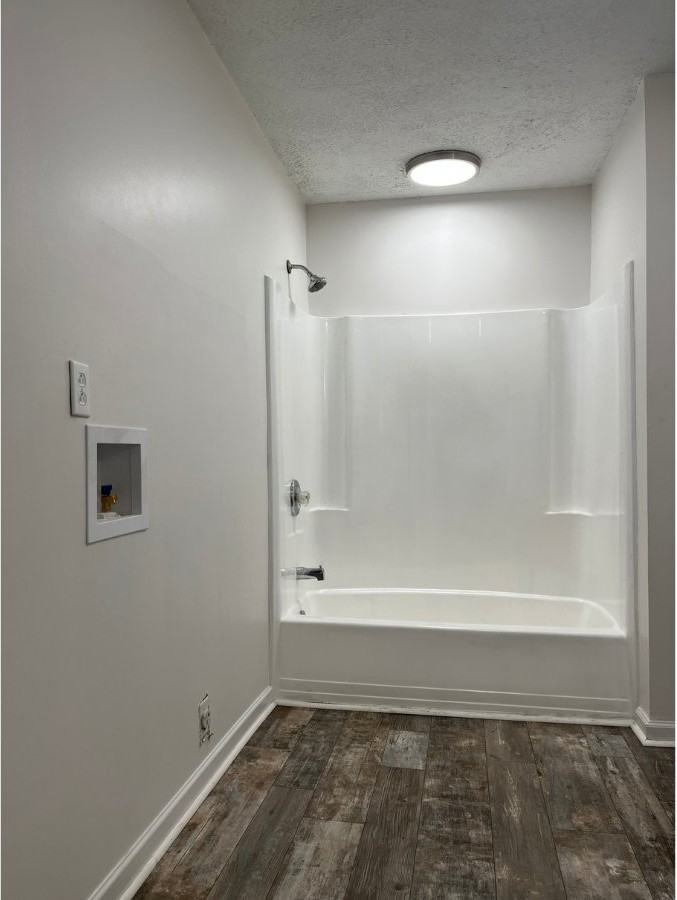 141 Hendricks Blvd #3 - Photo 4 of 8