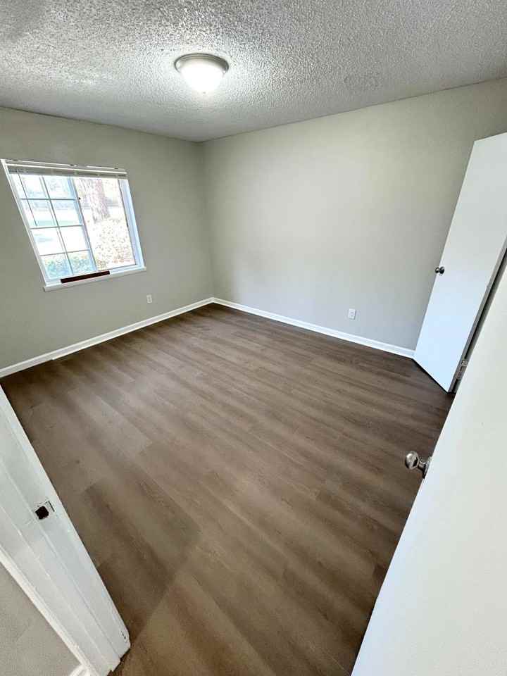 118 Garr Ln #F102 - Photo 4 of 7