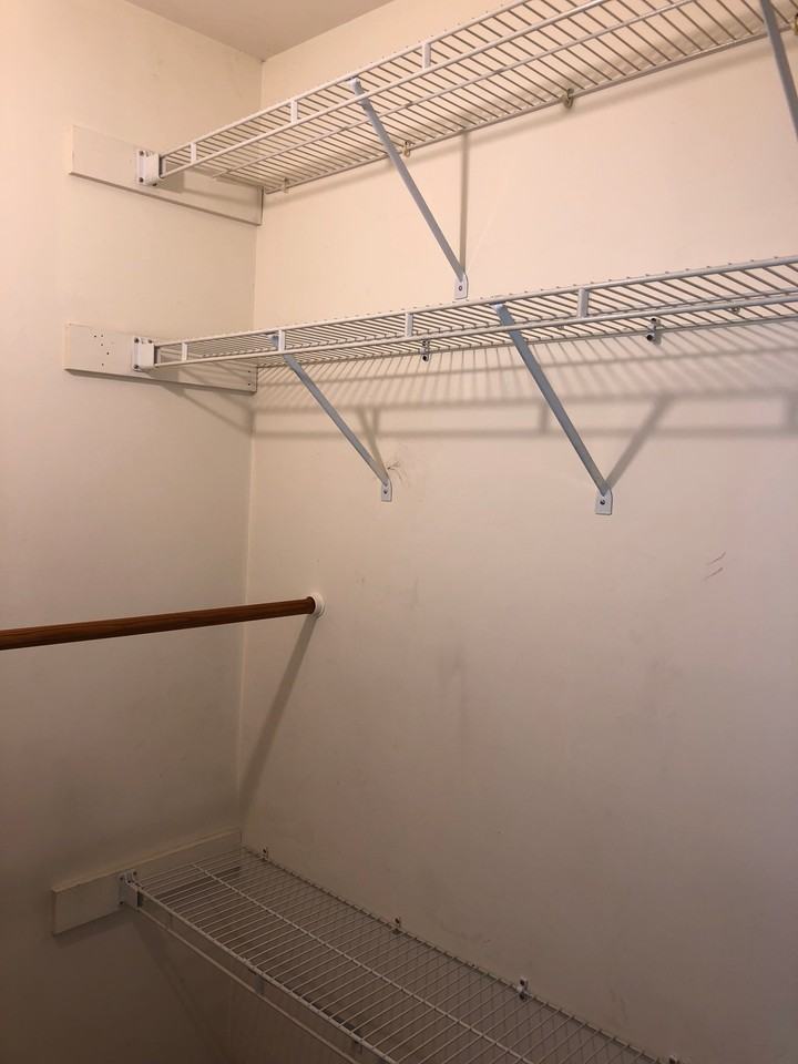 471 New Paltz Rd #1 - Photo 3 of 5