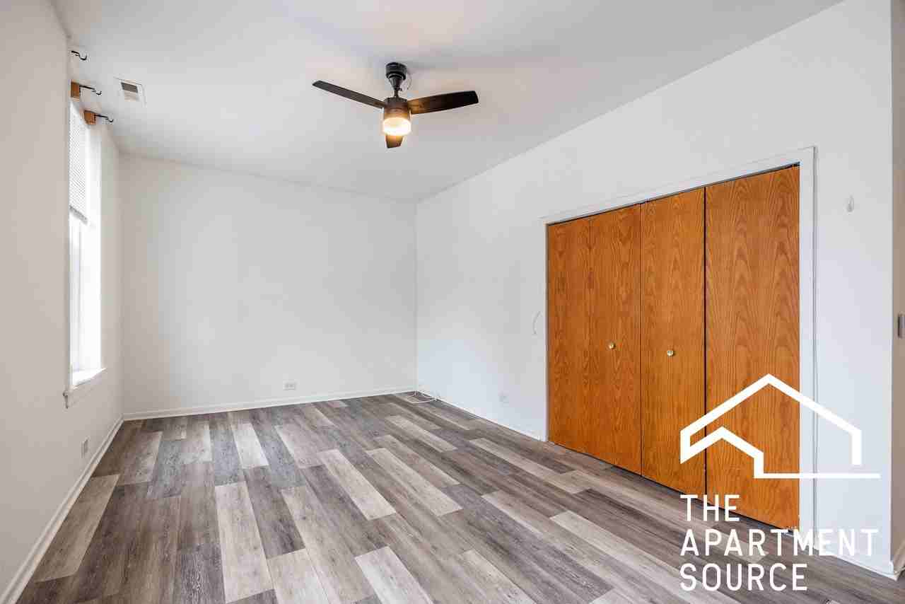 1844 W Henderson St - Photo 7 of 10