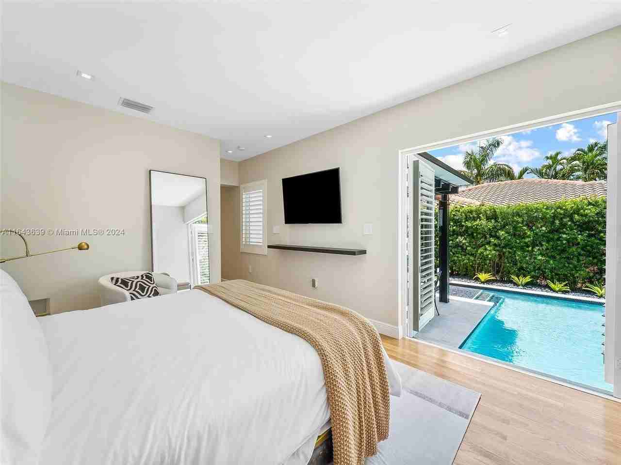 1503 Columbus Blvd - Photo 5 of 5