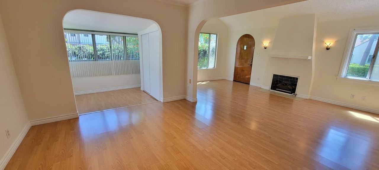 567 South St - Photo 2 of 9