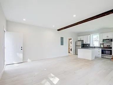 566 E Main Rd #G - Photo 3 of 4