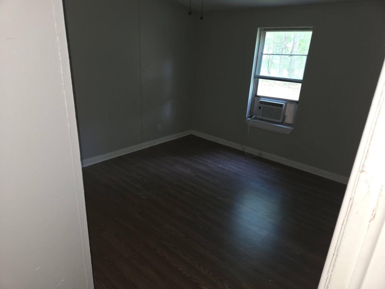 15505 Parret Ln - Photo 3 of 6