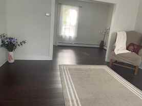 27 Snell St - Photo 1 of 1