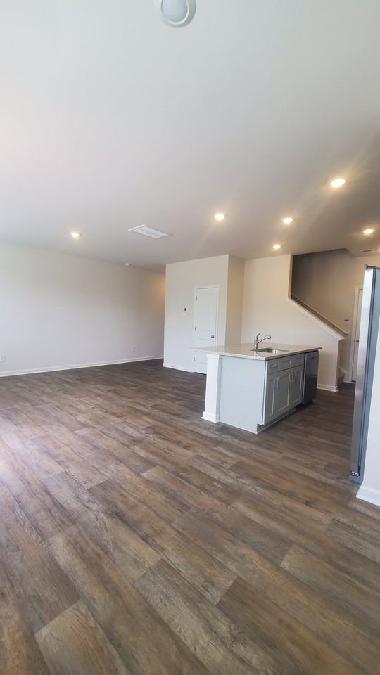 1124 Broholmer Ln - Photo 2 of 14