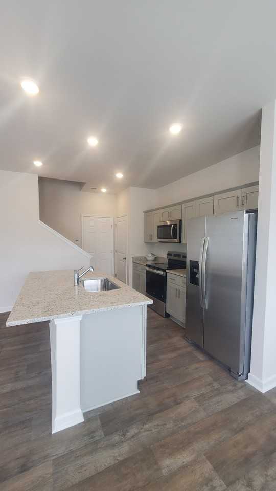 1124 Broholmer Ln - Photo 3 of 14