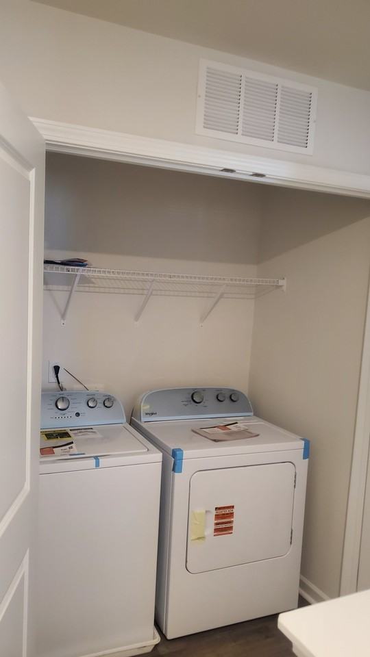 1124 Broholmer Ln - Photo 6 of 14