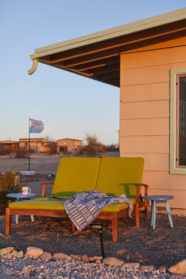 5555 N Howard Dr - Photo 3 of 3