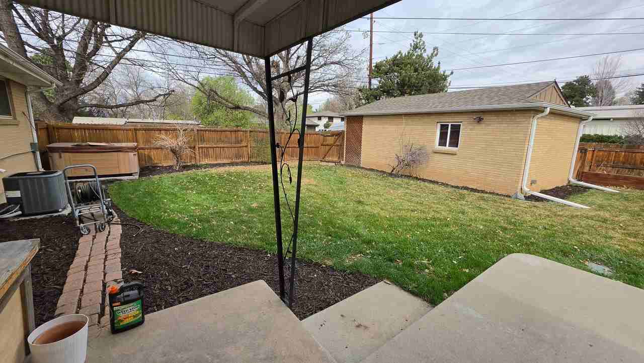 793 W Longview Ave - Photo 3 of 14