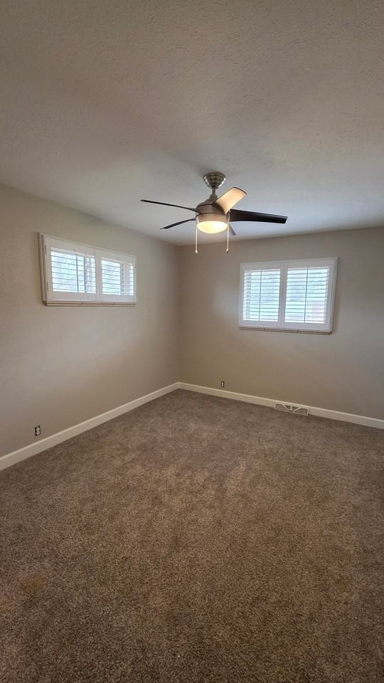 793 W Longview Ave - Photo 5 of 14