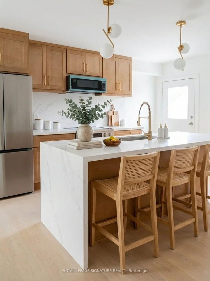 1 Bellwoods Park #3 - Photo 3 of 25