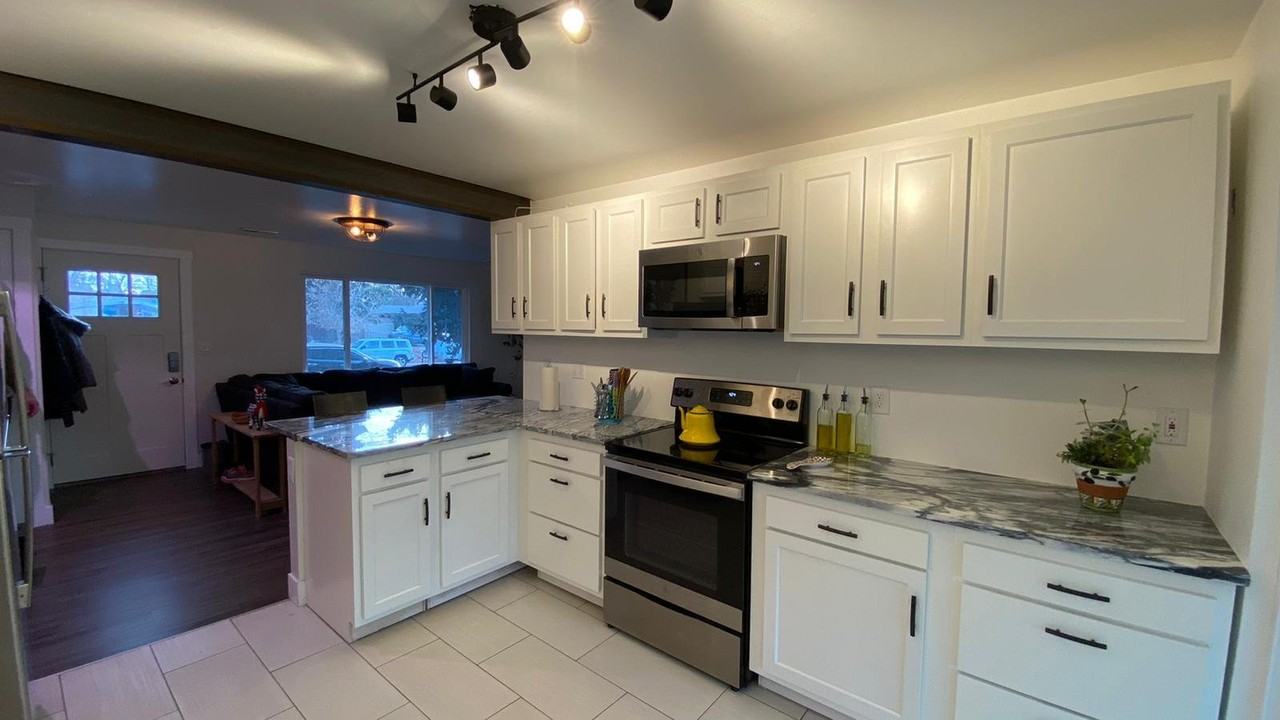 12863 E Park Lane Dr #A - Photo 3 of 11