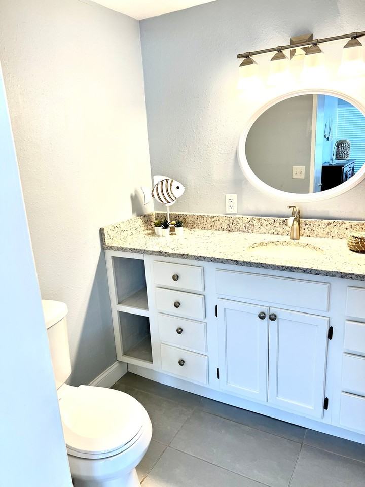 33 Azalea Dr - Photo 5 of 13