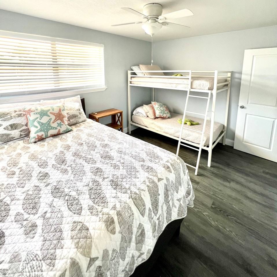 33 Azalea Dr - Photo 7 of 13