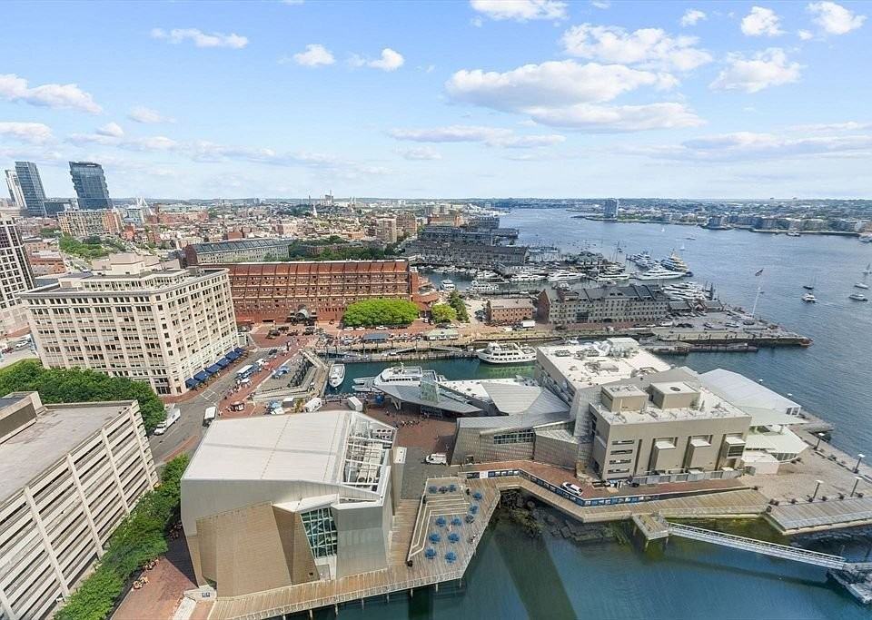 85 E India Row #22 - Photo 5 of 19