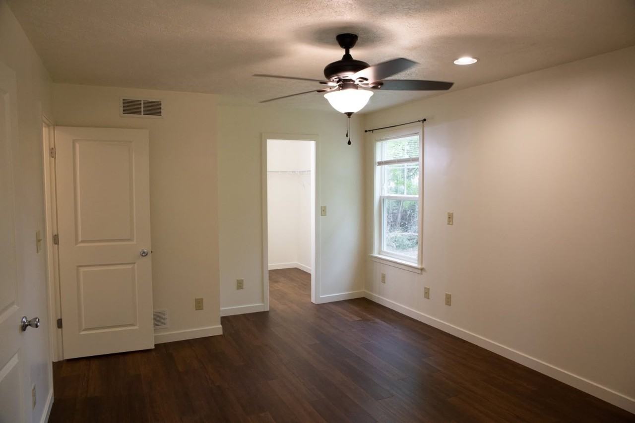 204 Potomak Trl - Photo 3 of 10