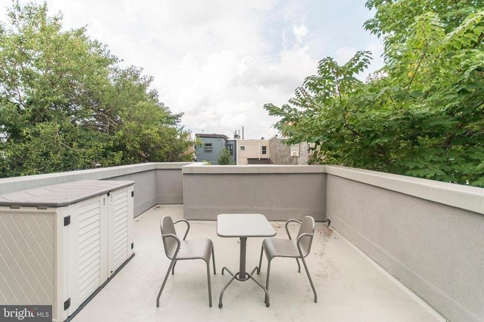 2817 W Girard Ave #2R - Photo 2 of 3